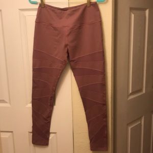 Buff bunny Leggings NWOT size xl
